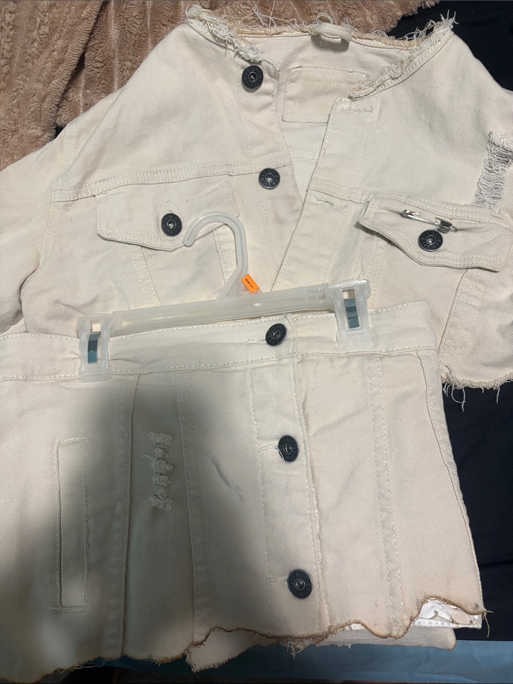 Men's Cream Distressed Denim Jeans Jacket Set